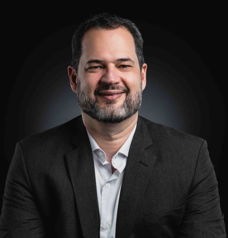LUCIANO CESAR PONTES DE AZEVEDO