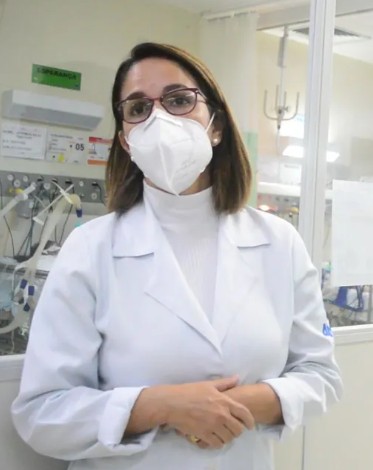 LÍVIA CORREA E CASTRO